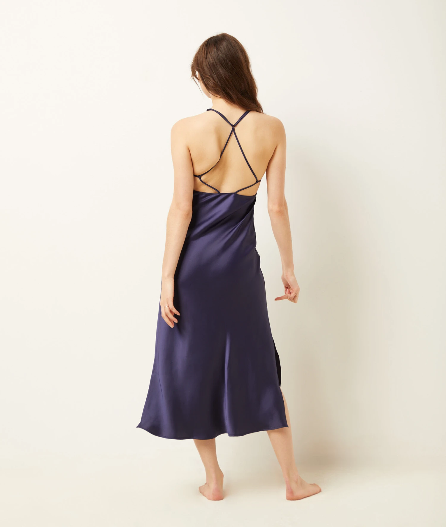 Elegantes Langes Nachthemd aus Seidigem Satin – Nachtblau 2 Elegantes Langes Nachthemd aus Seidigem Satin – Nachtblau – Bild 2