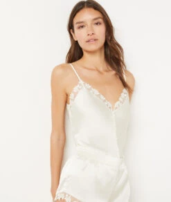 Luxury Satin & Lace Camisole - Elegant Ecru Sleepwear Top -Etam Verkäufe 654088580 c