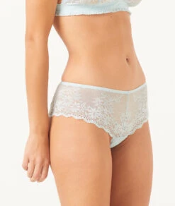 Damen Spitzen-Shorty in Himmelblau – Elegante Panty für perfekten Tragekomfort