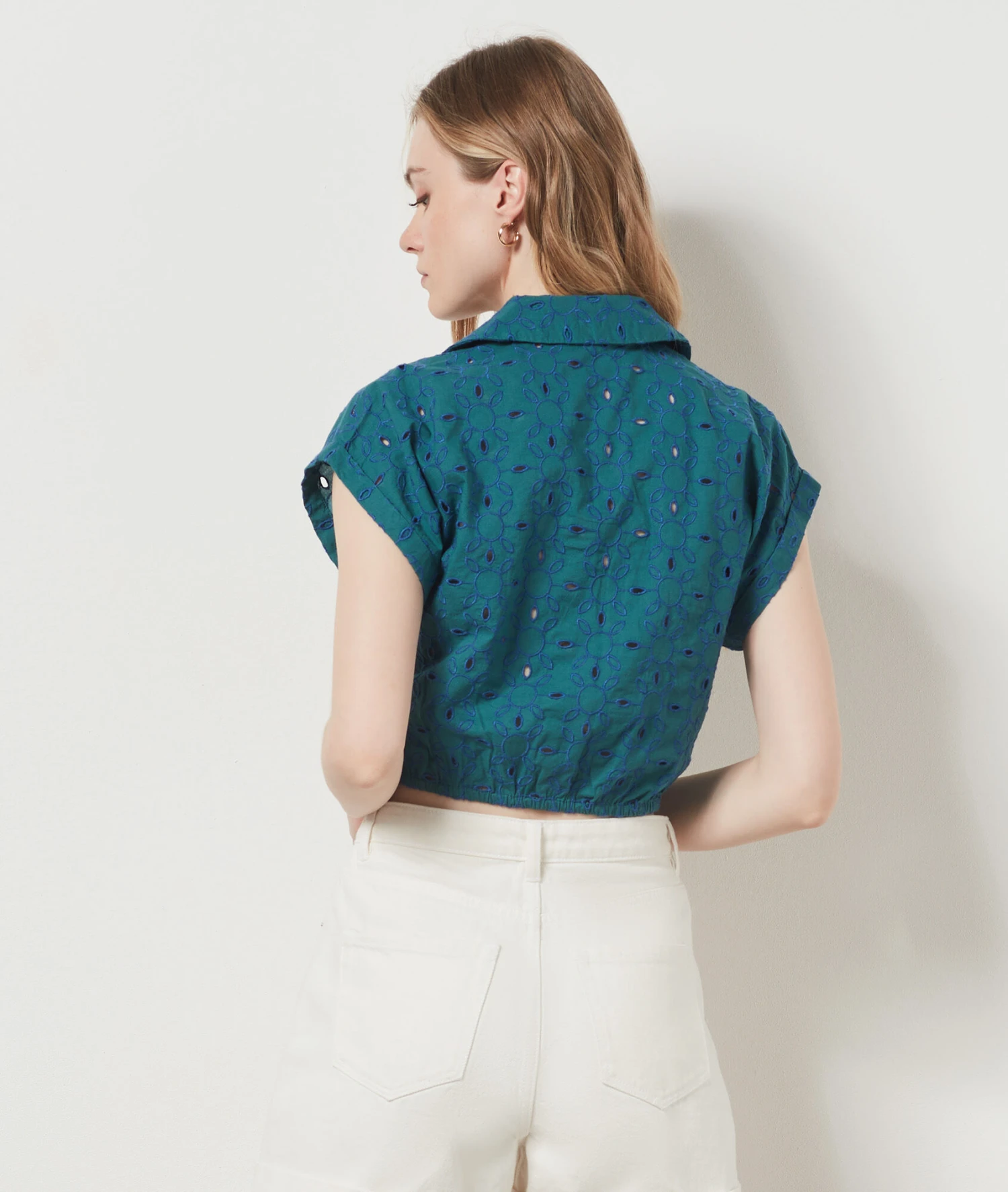 Chemisier à Broderies 100% Coton BLEU VERT 2 Chemisier à Broderies 100% Coton BLEU VERT – Bild 2