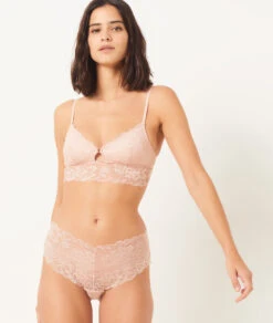 SWEET Lace V-Shape Hipster Panties - Elegant Beige